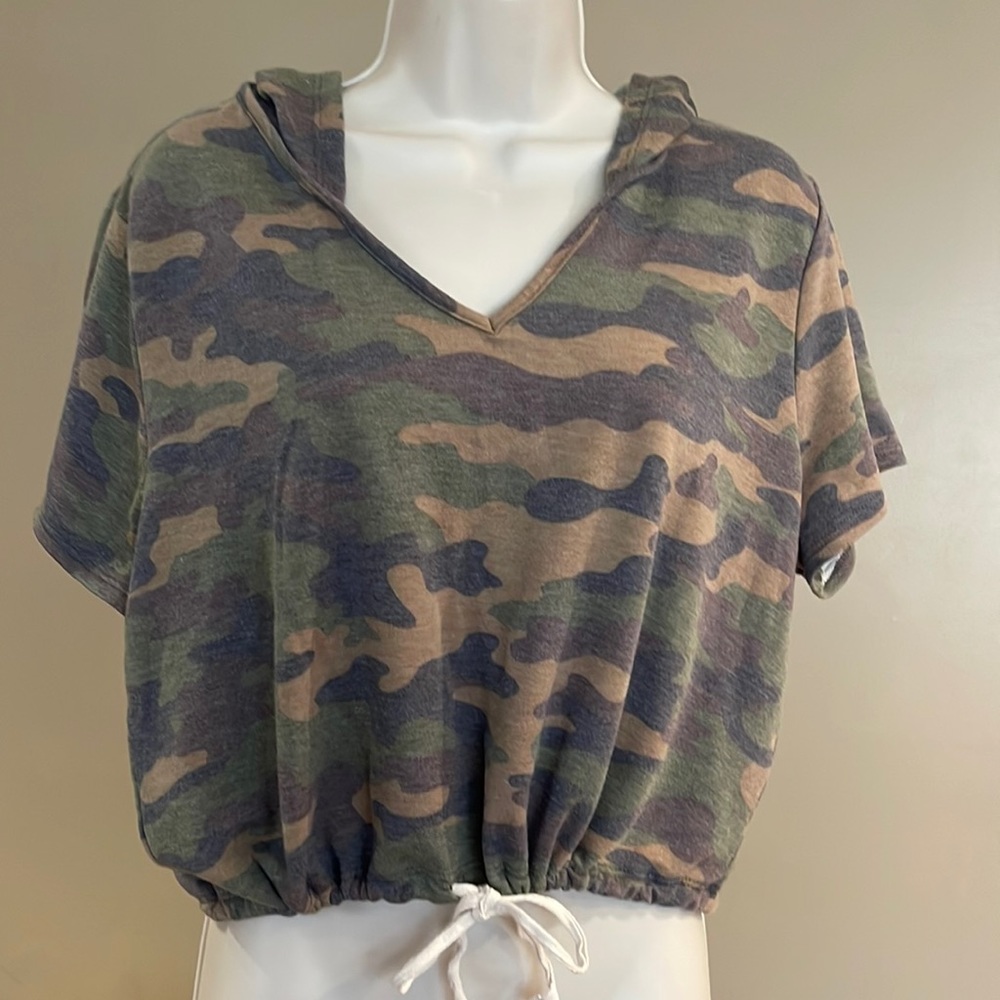 Como Hooded Crop Top
